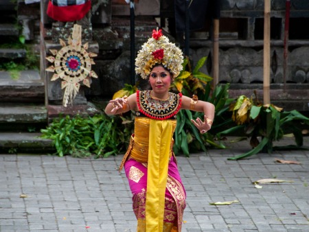 Traditional Balinese dancer