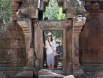 Old doorway on the path to Phimeanakas Temple