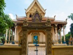 Wat Pipetharam entrance gate