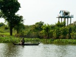 Elevated home on Stoeng Sangke river