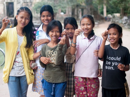 Cambodian children, Angkor Wat, Siem Reap, Cambodia
