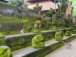 monkey-forest-ubud-bali-indonesia-m-moss-covered-monkey-statues-on-the-steps-of-the-temple
