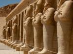 Hatshepsuts Temple - Osirian statues of Hatshepsut