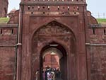 Dog-leg entrance through Lahore Gate